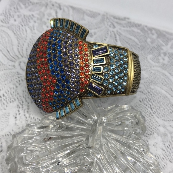 Heidi Daus designer dazzling crystal fish bracelet statement clamper hinge - Picture 4 of 7
